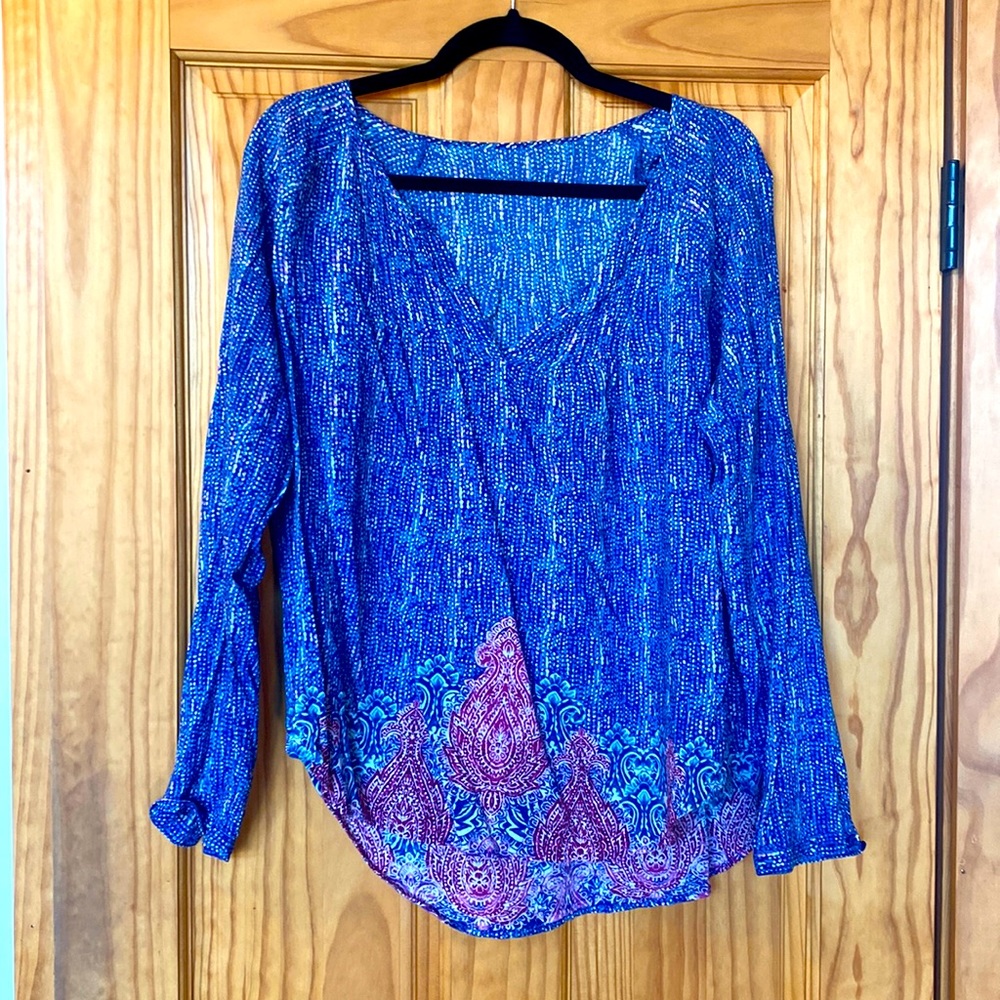 Blouse. Size L. Lightly worn